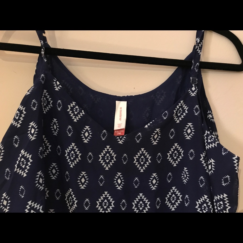 Pattern Crop Top - Picture 4 of 4